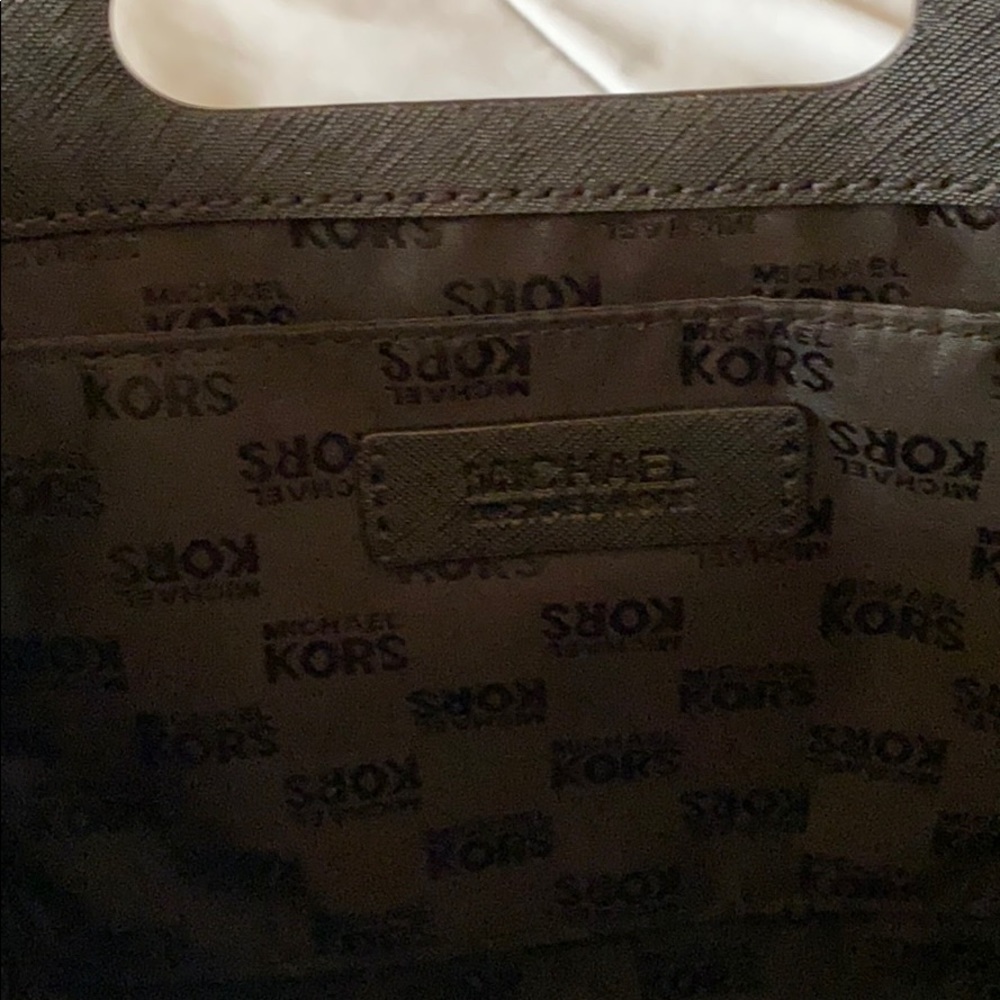 Purse - Picture 2 of 4